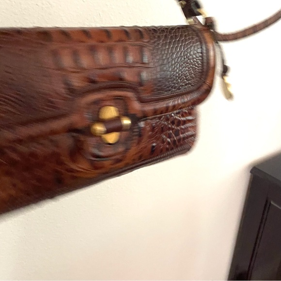 Brahmin flap turn-lock shoulder bag - Picture 7 of 10